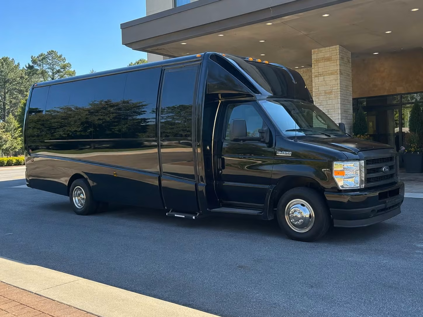18 passenger minibus