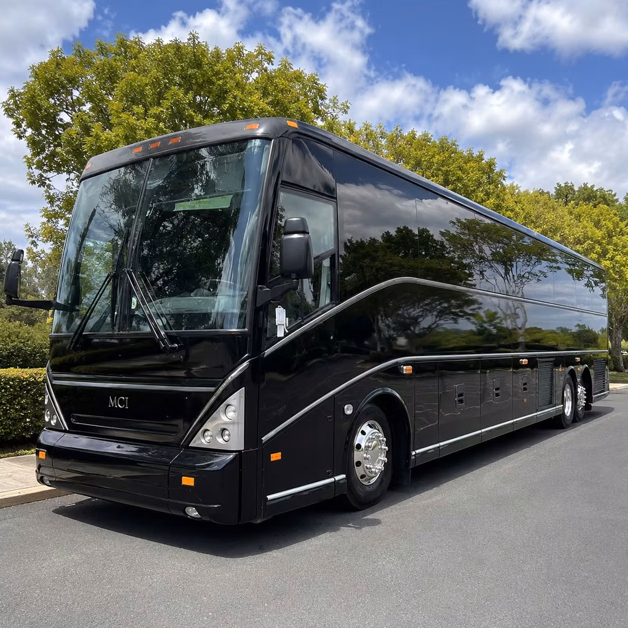 employee commuter shuttles for chico businesses make the workday easier for everyone