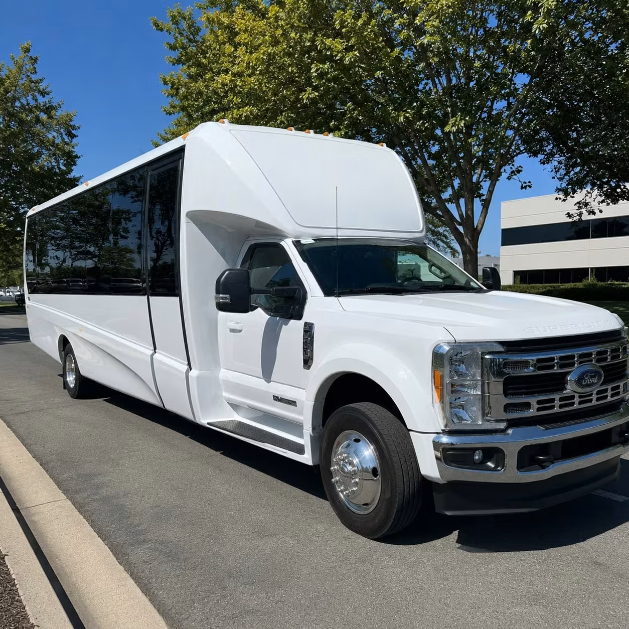these chico prom minibus rentals are perfect for smaller friend groups who want their own private ride